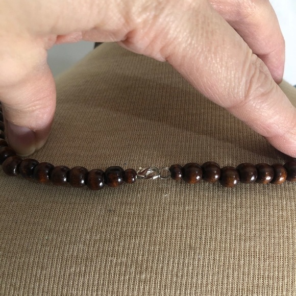 Womens Multicolour Neckpiece. - Picture 3 of 3